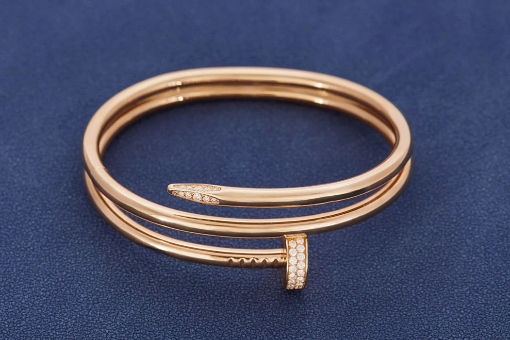 Chanel Bracelet Bracelet Manchette Chanel "San Marco" or rose, diamants et spinelles.