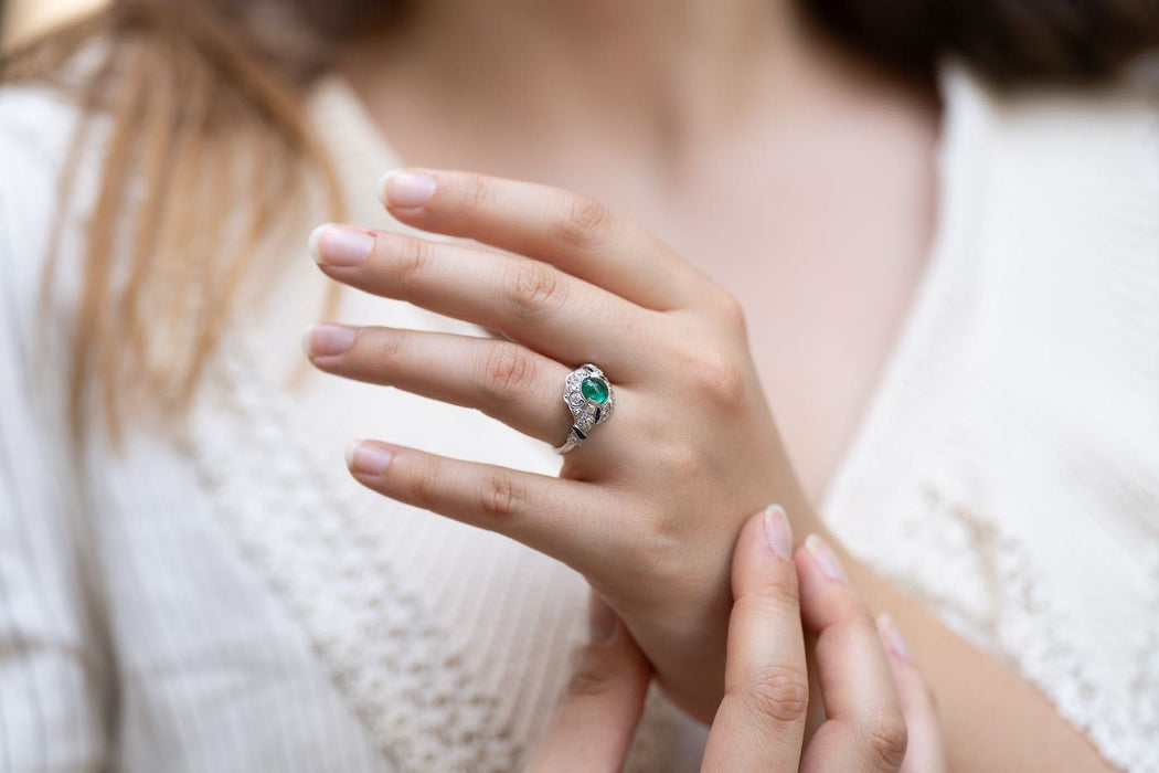 Bague Platine Emeraude Diamants