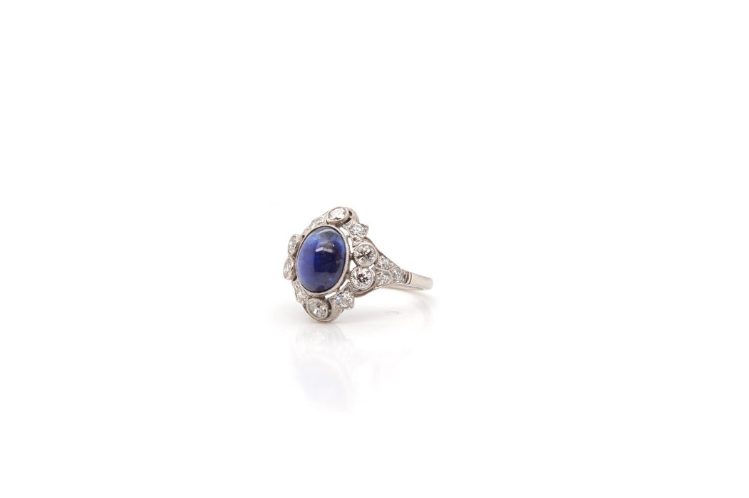 Bague Platine Saphir cabochon Diamants