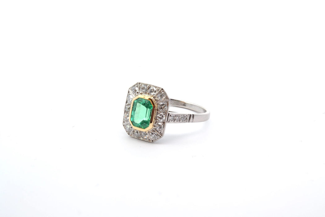 Bague émeraude diamants en platine