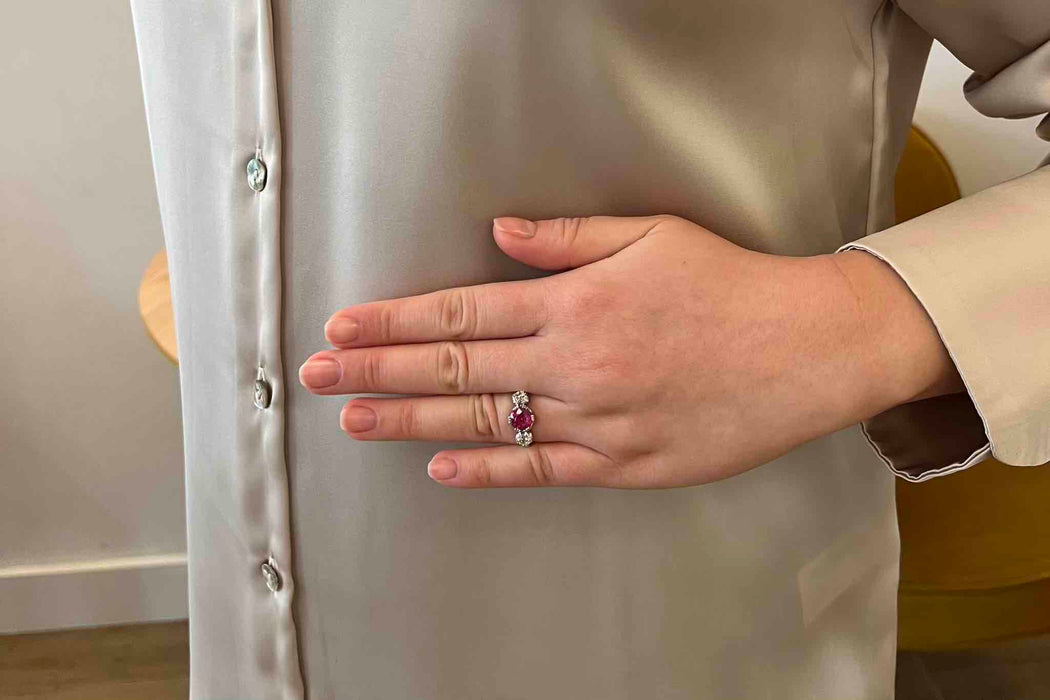 Bague saphir rose et diamants