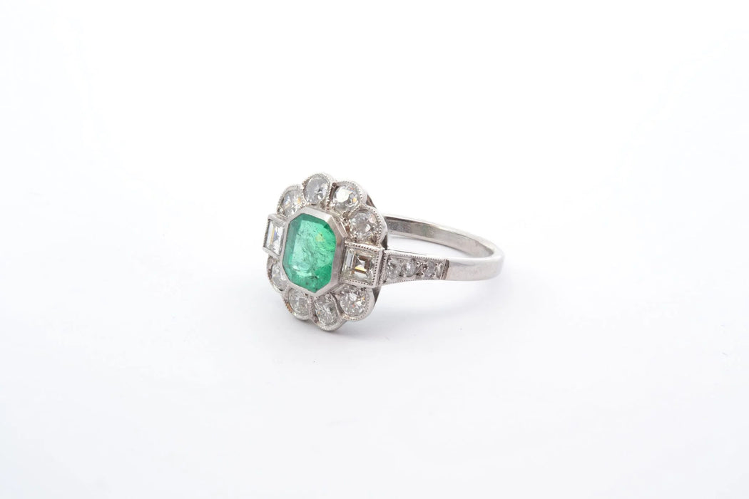 Bague Platine Emeraude Diamants