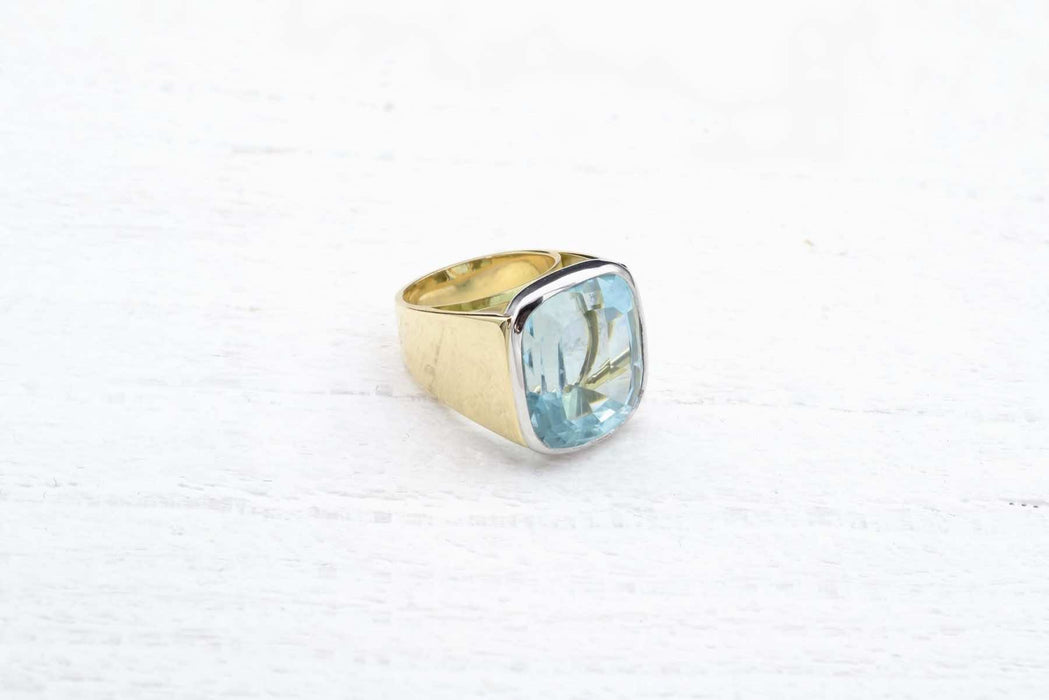 Bague chevalière Or jaune Platine Aigue-marine