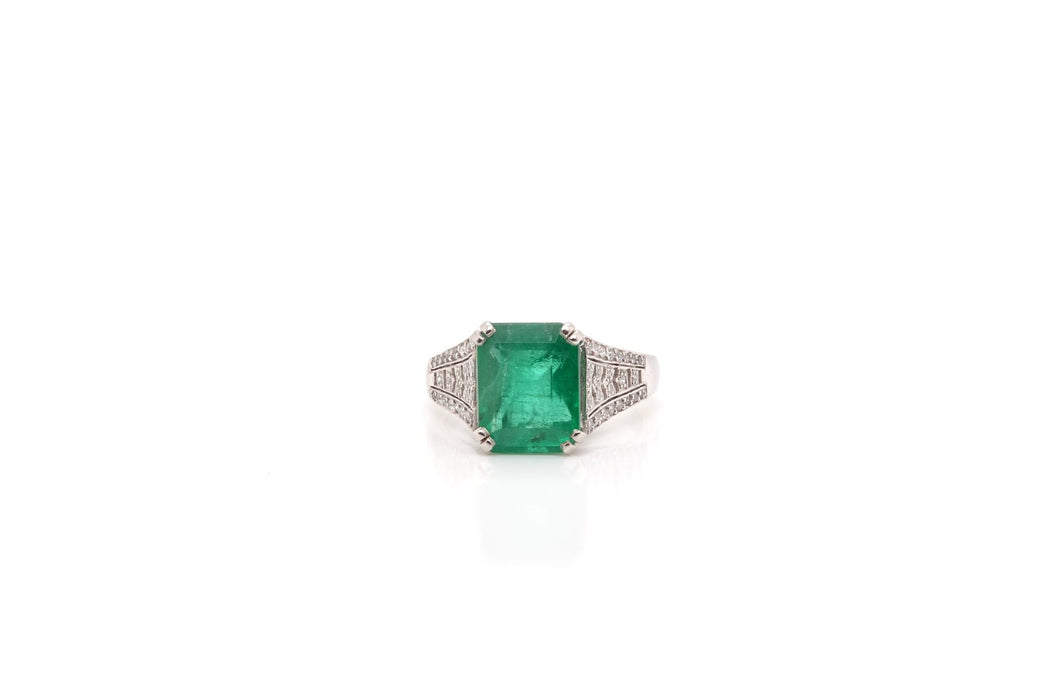 Bague Art Déco Platine Emeraude Diamants