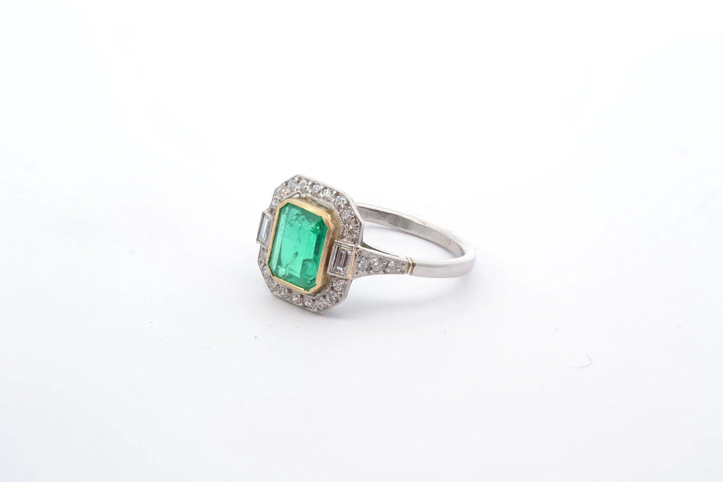 Bague Or jaune Platine Emeraude Diamants