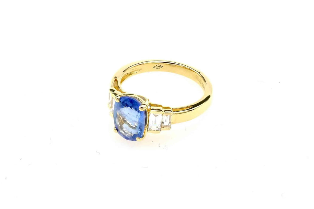 Bague Or jaune Saphir ovale Diamants