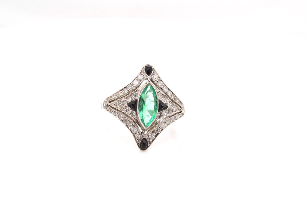 Bague Art Déco Platine Emeraude Saphirs Diamants