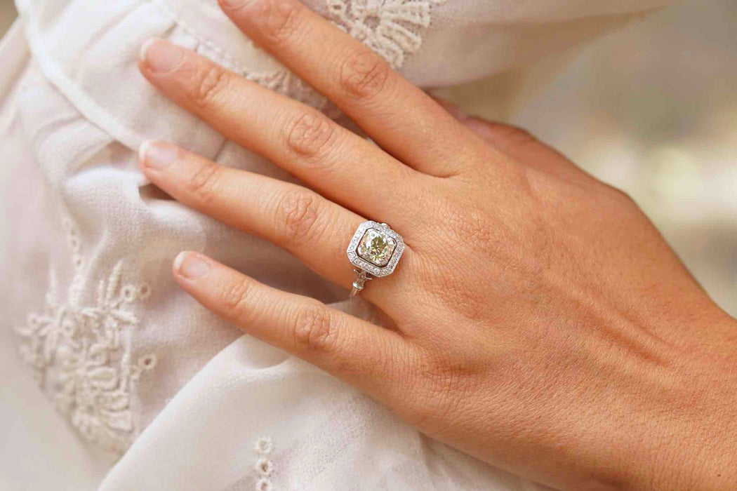 Bague de style Art Déco Platine Diamant
