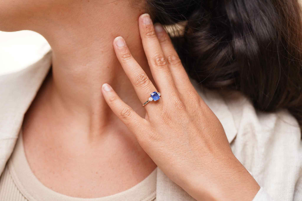 Bague Platine Saphir de Ceylan Diamants