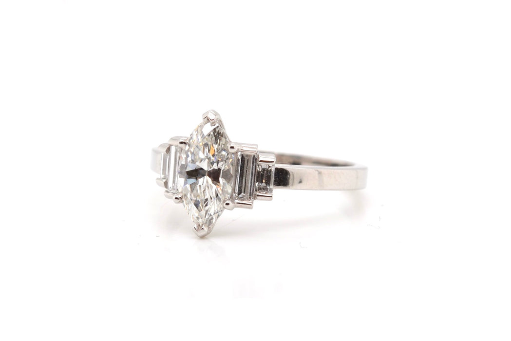 Bague Platine Diamant navette et baguette
