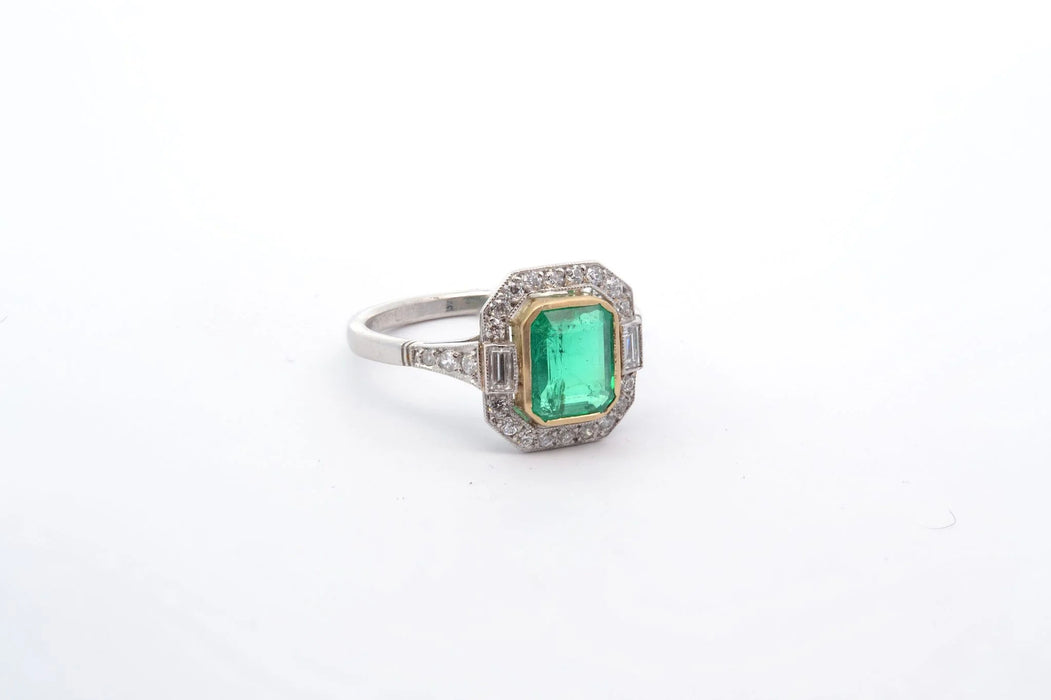 Bague Or jaune Platine Emeraude Diamants