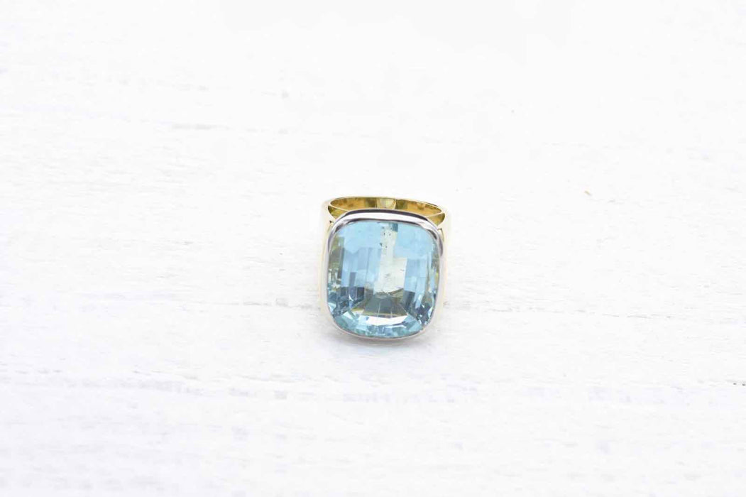 Bague chevalière Or jaune Platine Aigue-marine