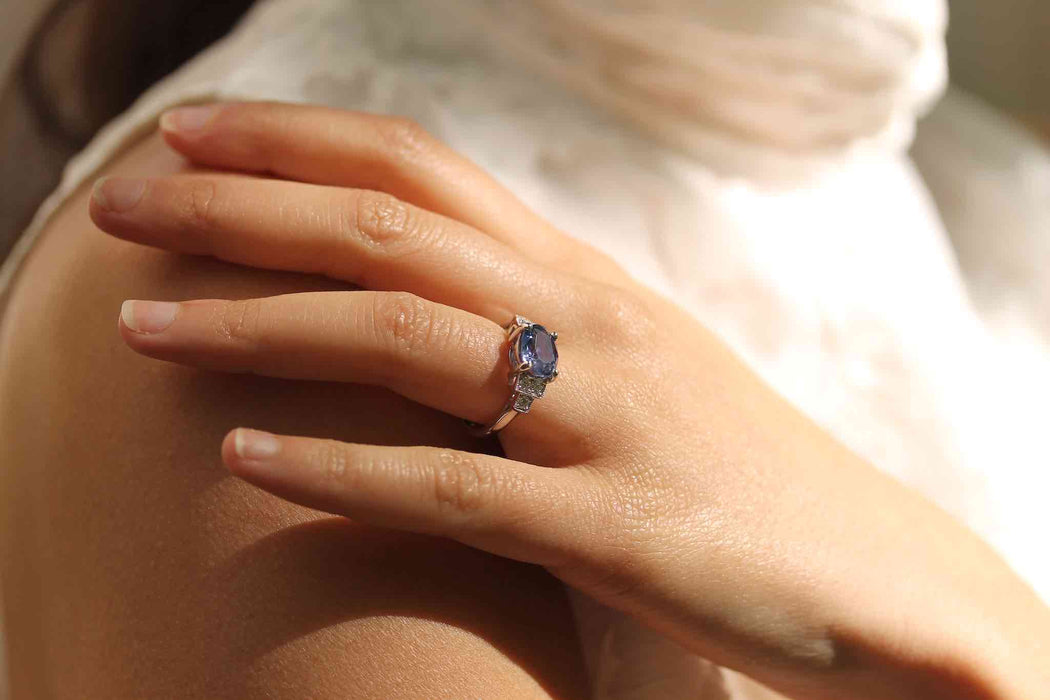 Bague Or blanc Saphir de Ceylan Diamants