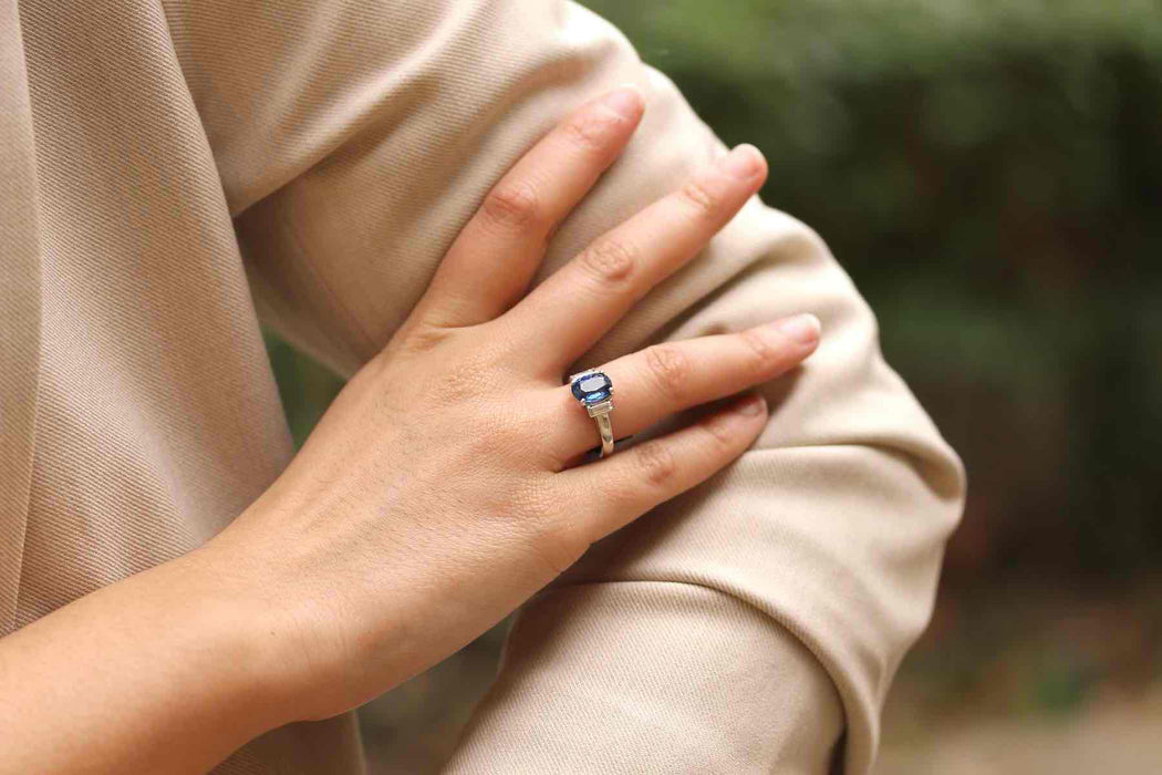 Bague Or blanc Saphir Diamants