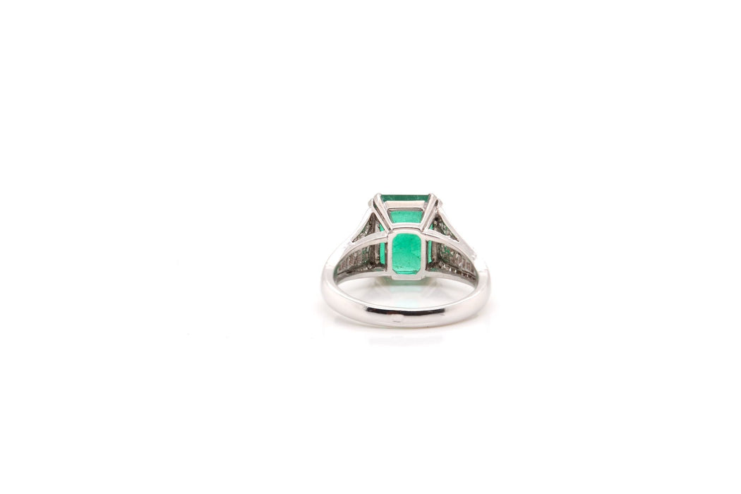 Bague Art Déco Platine Emeraude Diamants